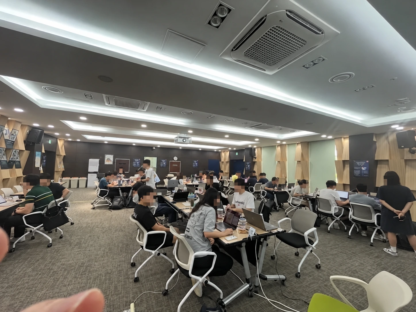 함께 공부하는 스터디 분위기 1